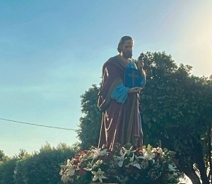 Paróquia São Pedro celebra um dia de louvor ao Padroeiro e de comemoração pelos 25 anos de Sacerdócio do Padre Valdir Luiz Koch