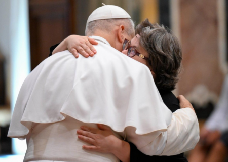 Leão XIV: reconhecer Cristo nos mais vulneráveis nos faz crescer como sociedade