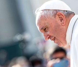 Papa Francisco doa 30 respiradores para doentes de coronavírus